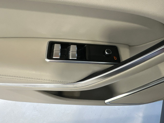 Used 2021 Jaguar F-PACE S AWD/4WD image 25