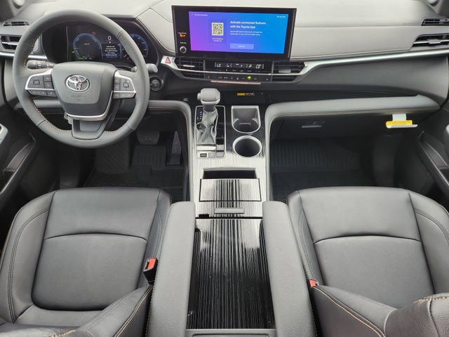 New 2026 Toyota Sienna XLE Woodland Edition image 19