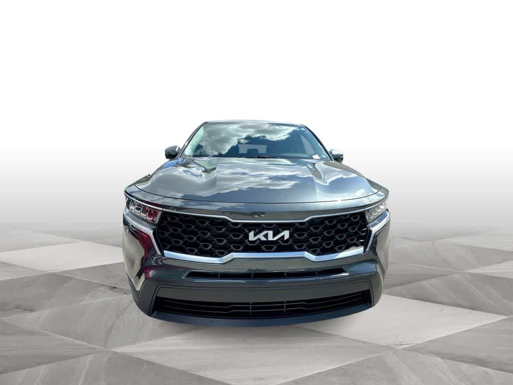Certified 2023 Kia Sorento LX FWD image 3