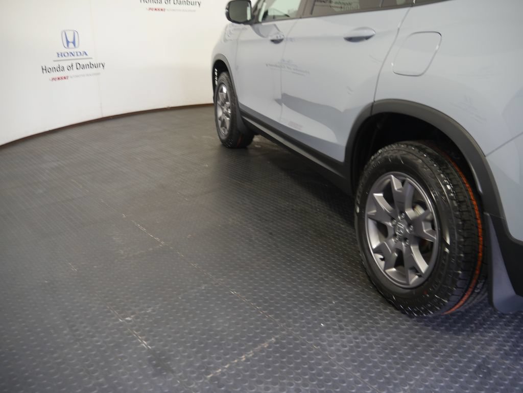 Certified 2024 Honda Passport TrailSport image 11