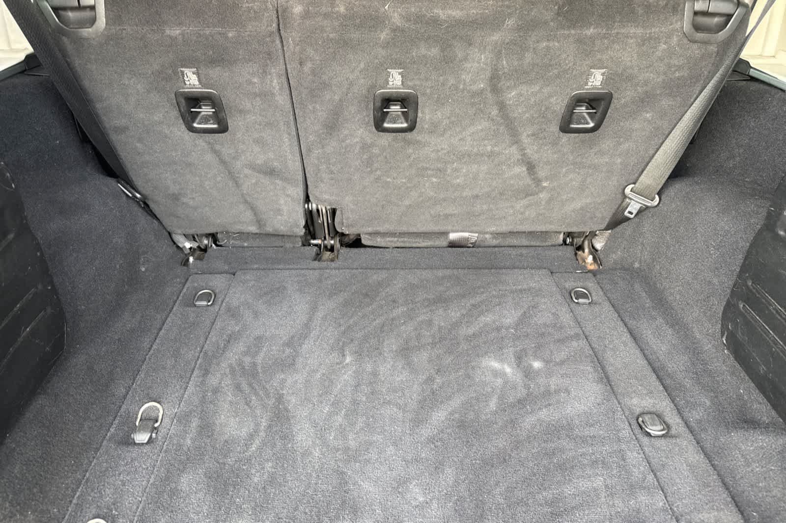 Used 2018 Jeep Wrangler Unlimited Sahara AWD/4WD image 17