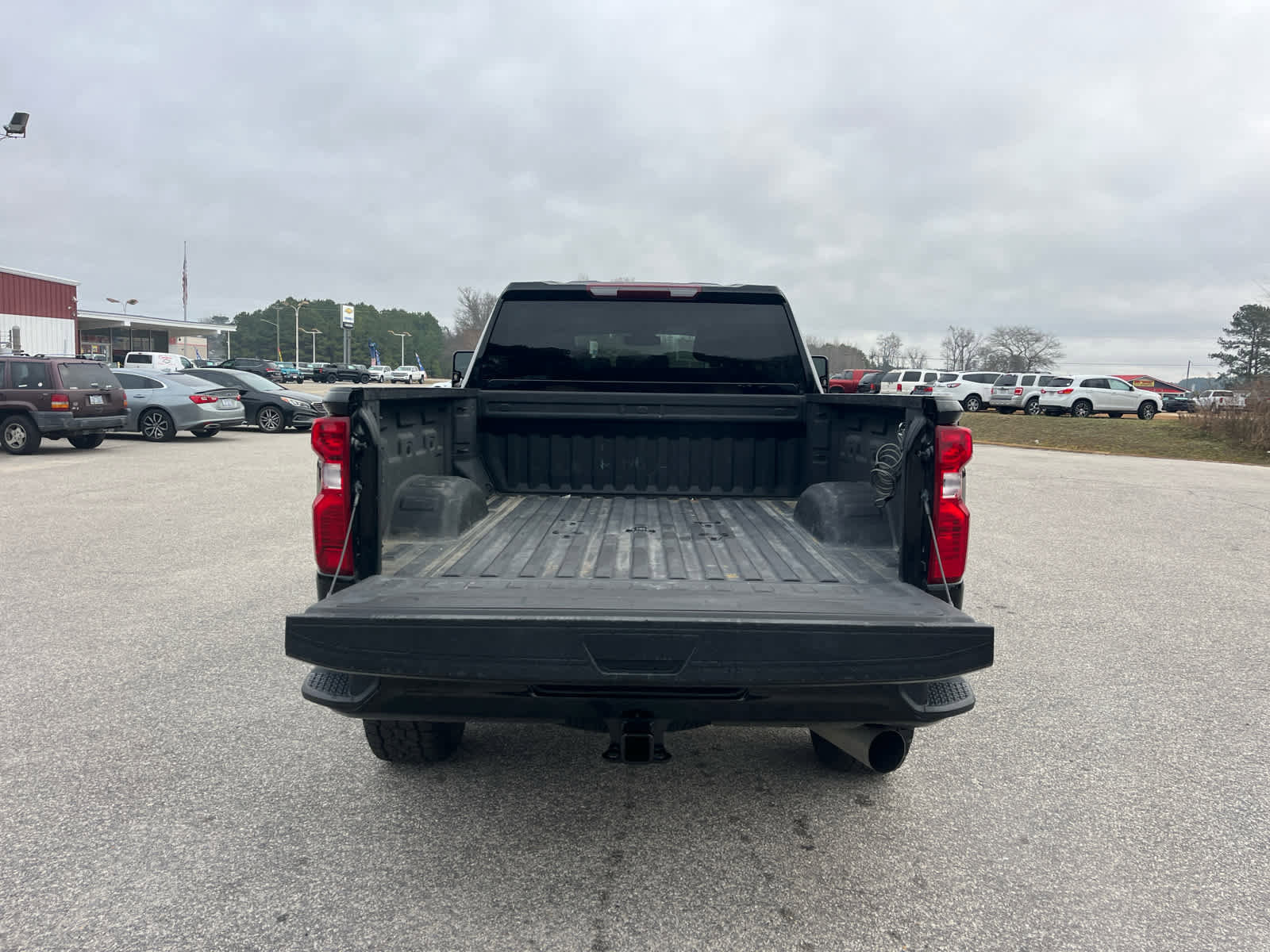 Used 2024 Chevrolet Silverado 2500 Custom w/ Custom Value Package image 15