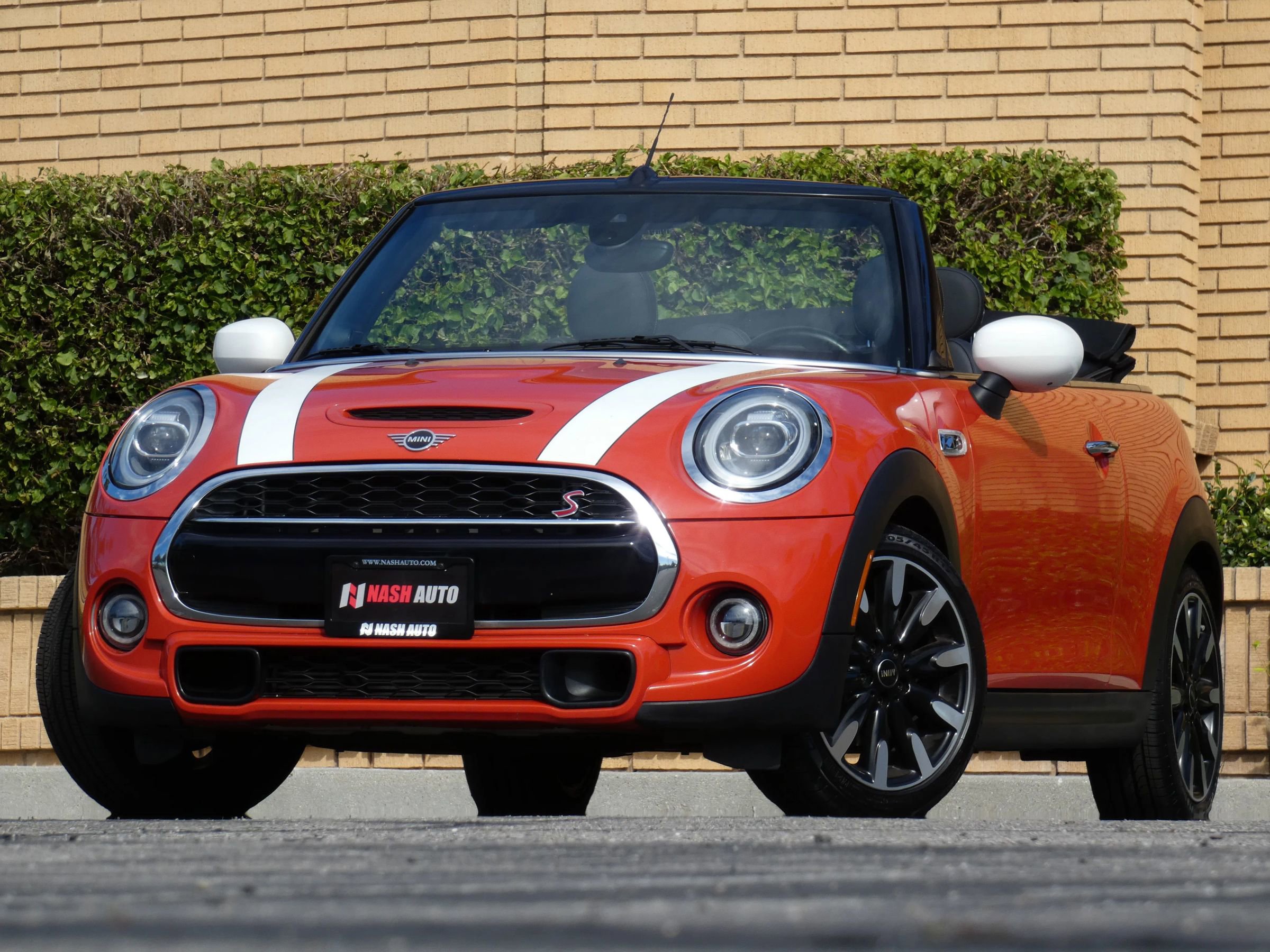 Used 2021 MINI Cooper S image 2