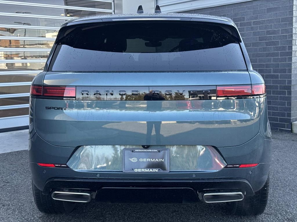 New 2026 Land Rover Range Rover Sport Dynamic SE image 5