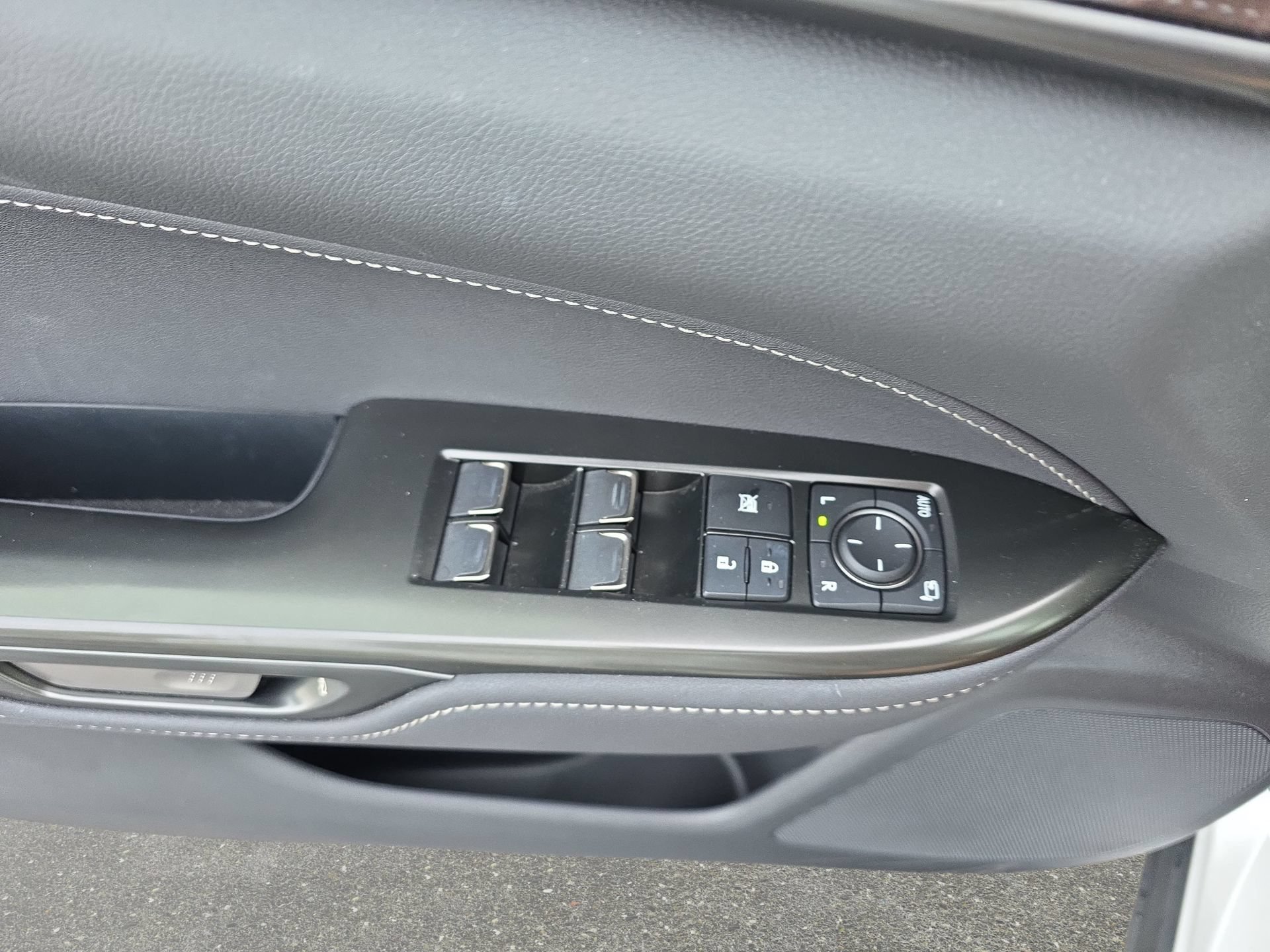 Used 2025 Lexus NX 250 FWD image 27