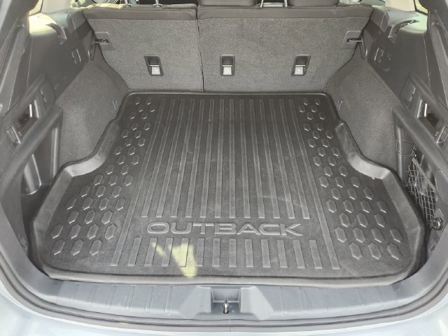 Used 2025 Subaru Outback Premium AWD/4WD image 26