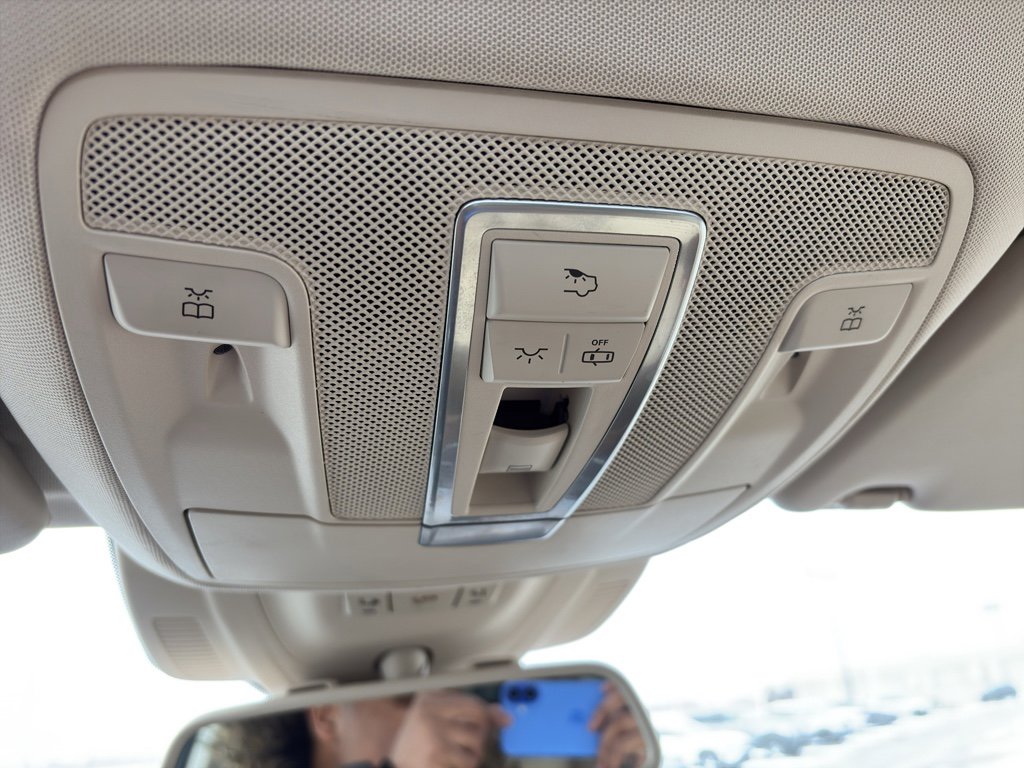 Used 2019 Mercedes-Benz GLS 450 4MATIC image 24