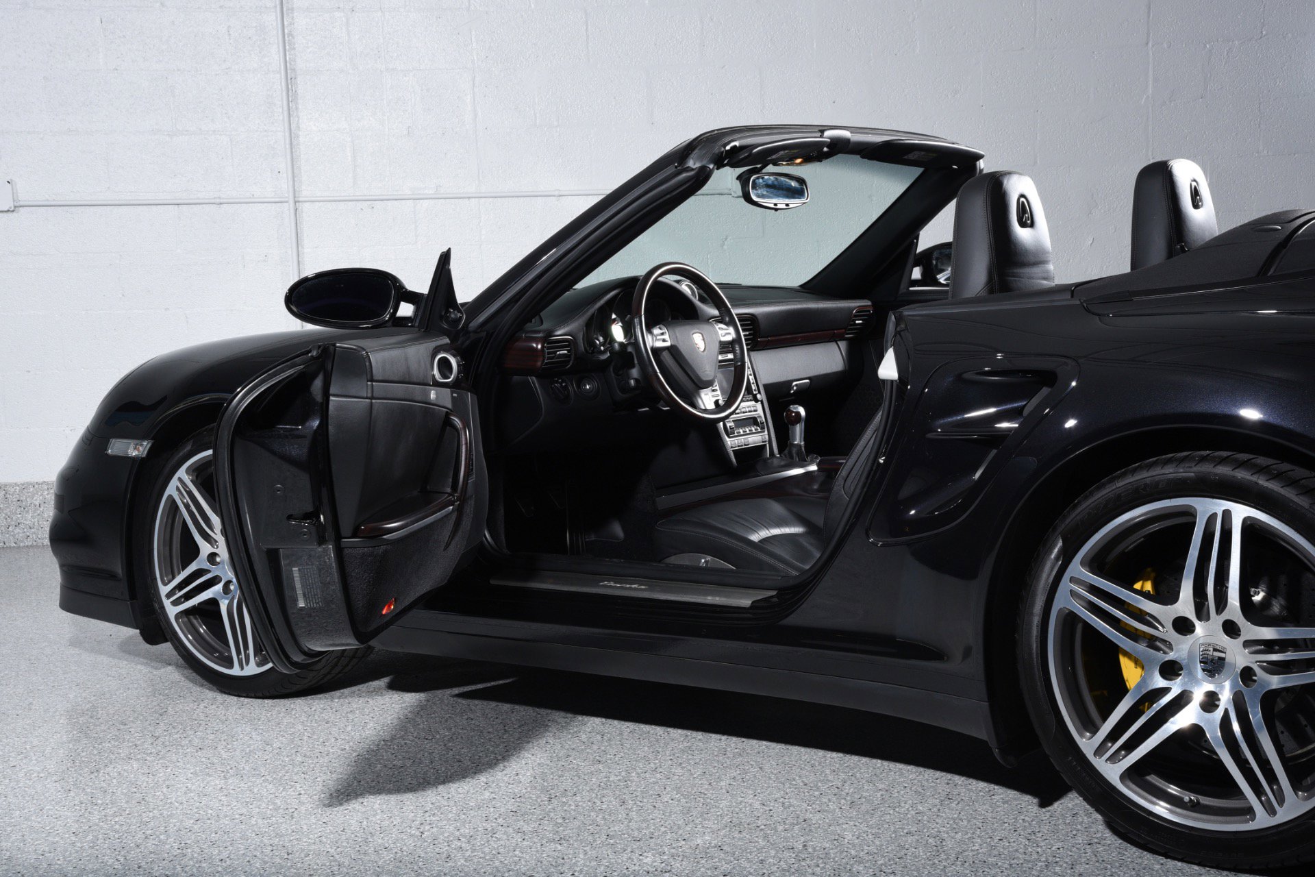 Used 2008 Porsche 911 Turbo AWD/4WD image 15