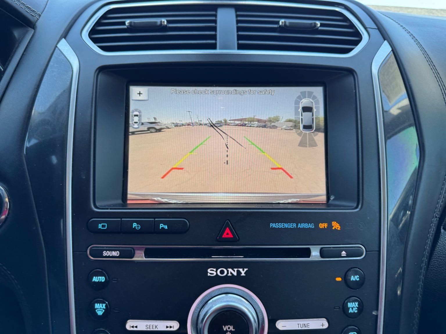 Used 2018 Ford Explorer Platinum AWD/4WD image 21
