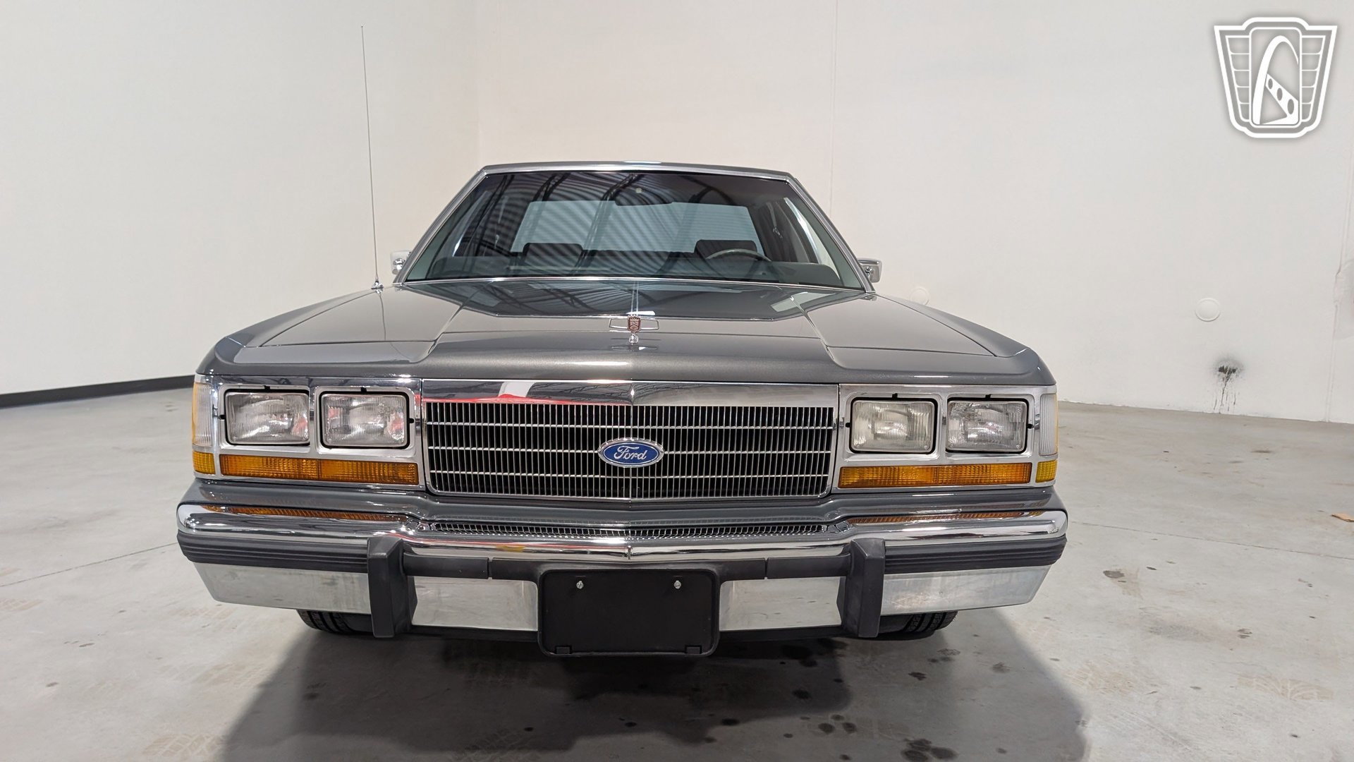 Used 1988 Ford LTD Crown Victoria RWD image 24