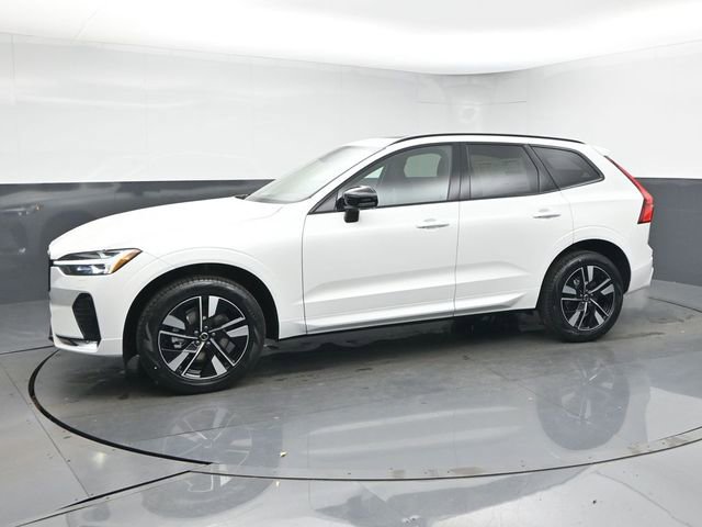New 2026 Volvo XC60 B5 Core w/ Climate Package image 4