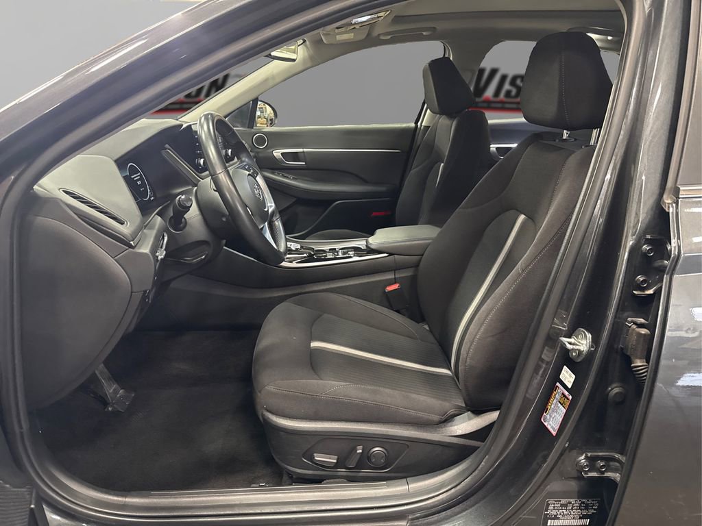 Certified 2022 Hyundai Sonata SEL w/ Convenience Package image 9