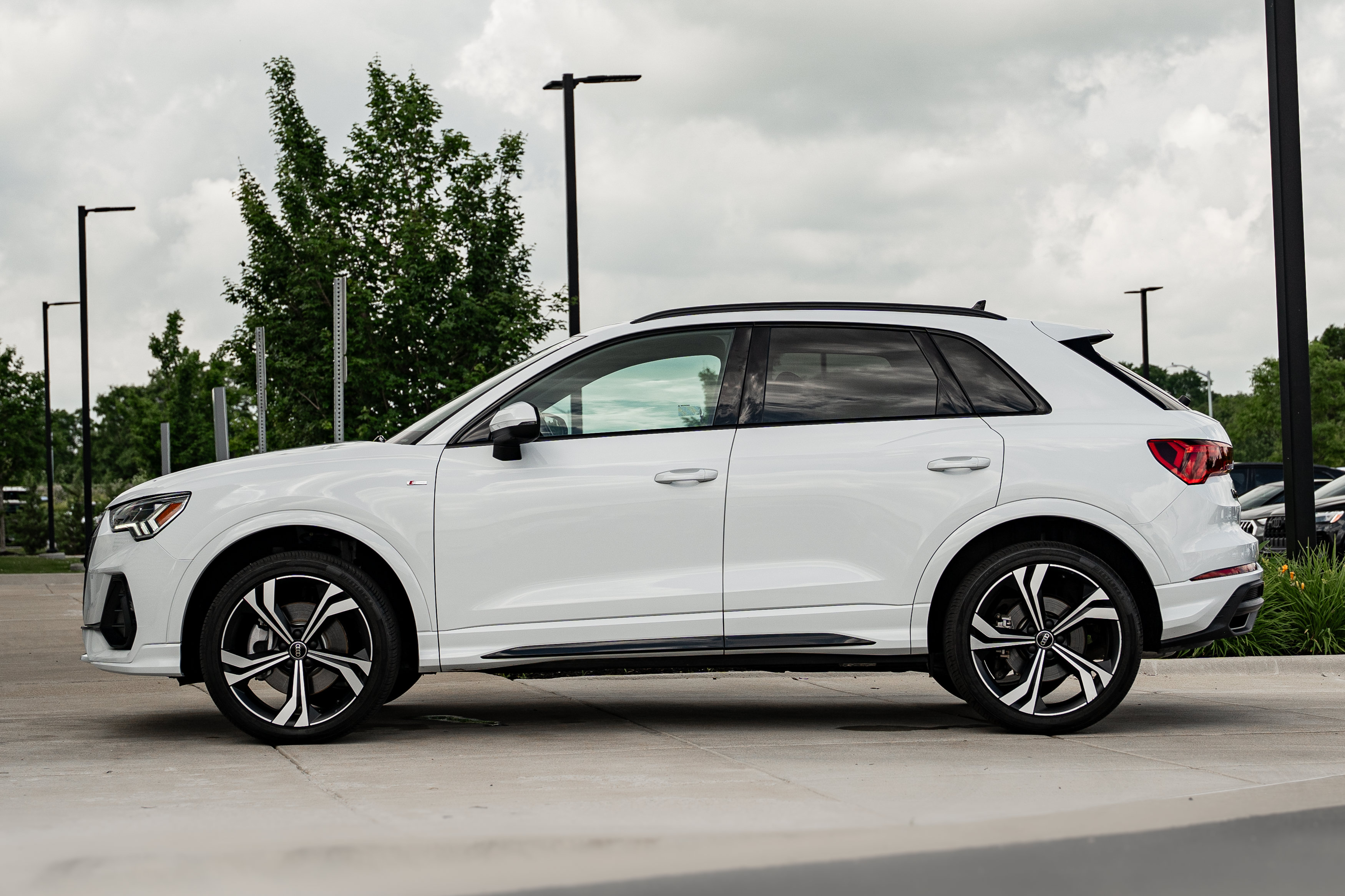 Certified 2023 Audi Q3 2.0T Premium Plus w/ Premium Plus Package AWD/4WD image 6