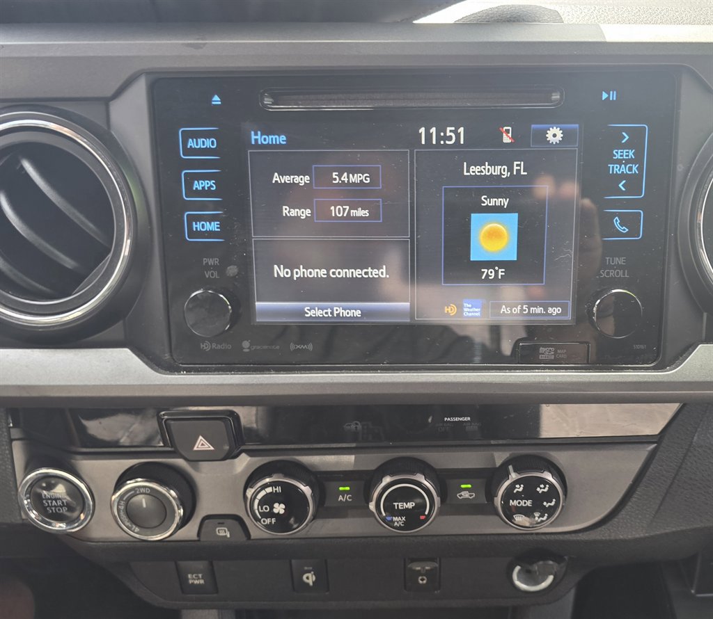 Used 2016 Toyota Tacoma TRD Sport w/ Towing Package AWD/4WD image 25