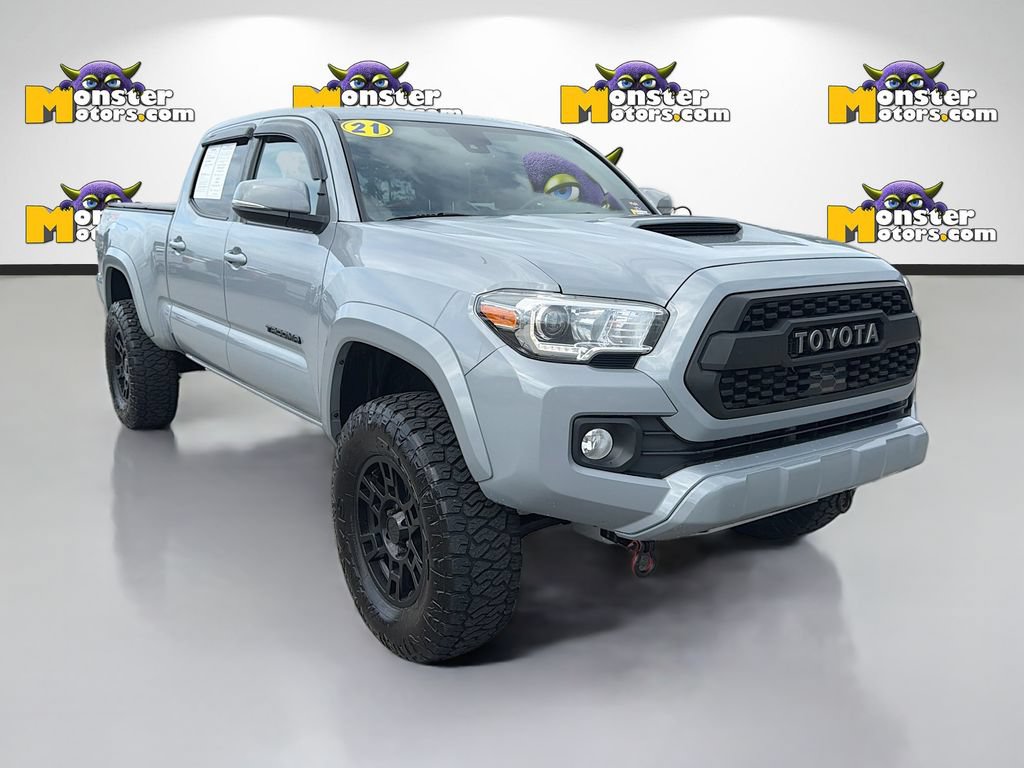 Used 2021 Toyota Tacoma TRD Sport AWD/4WD image 3