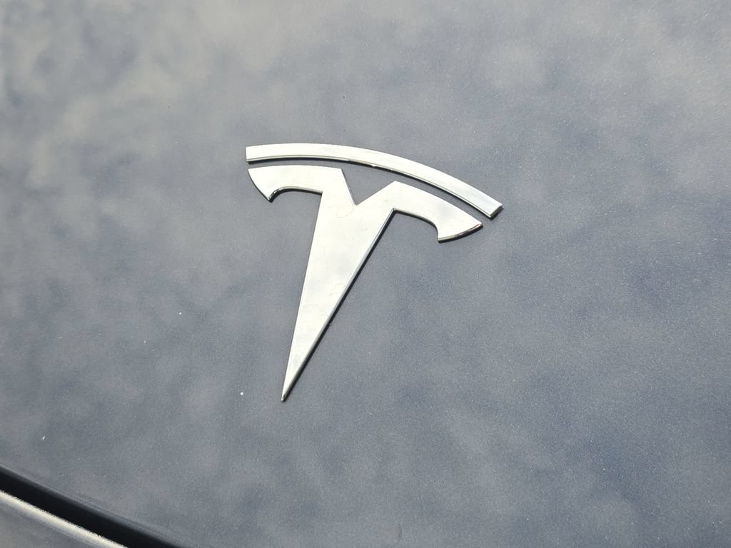 Used 2023 Tesla Model Y Long Range AWD/4WD image 26