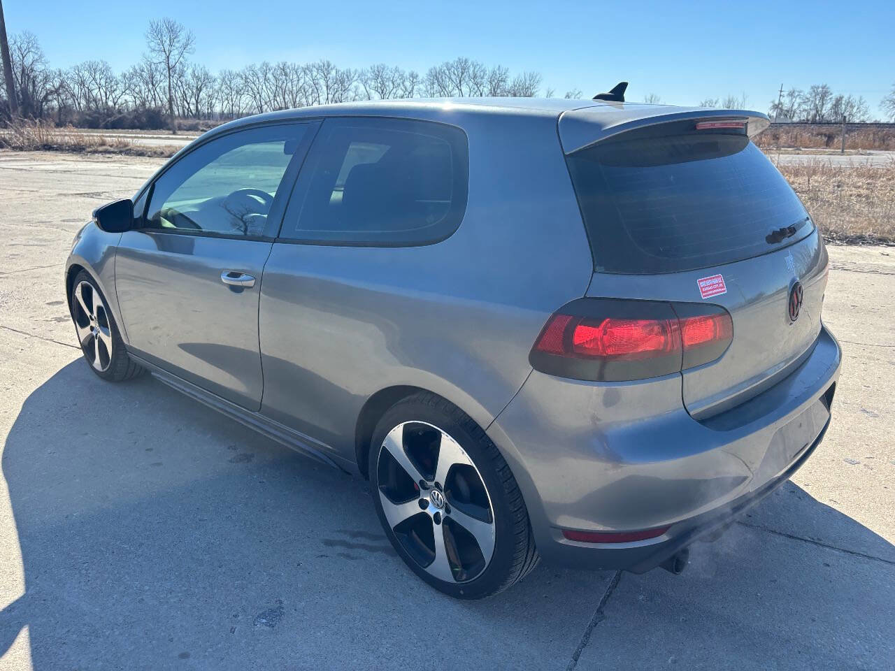 Used 2012 Volkswagen Golf 2-Door image 9