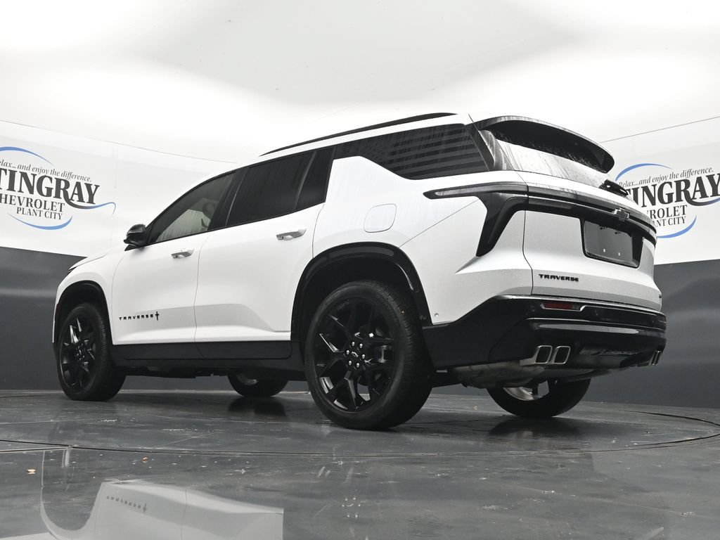 Used 2025 Chevrolet Traverse RS w/ LPO, Floor Liner Package FWD image 30