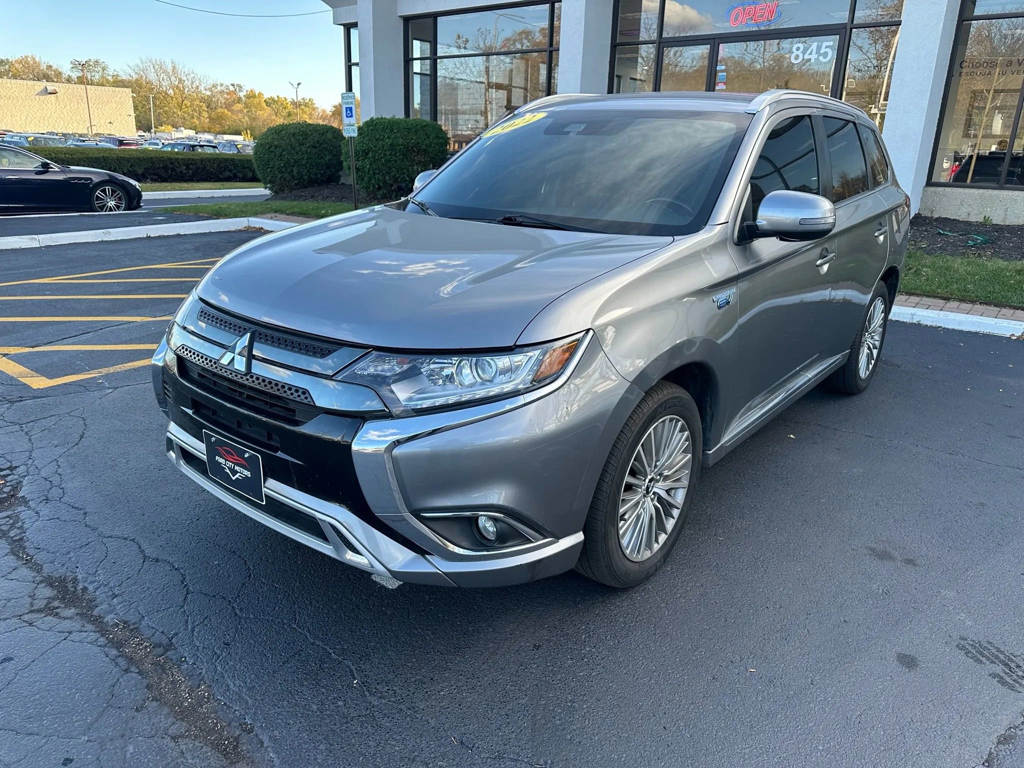 Used 2022 Mitsubishi Outlander SEL image 4