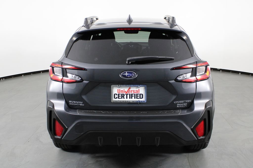 Used 2024 Subaru Crosstrek 2.0i Premium w/ Popular Package #4 image 9