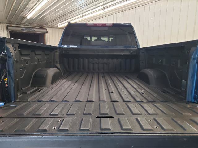 Used 2021 GMC Sierra 3500 AT4 w/ AT4 Premium Plus Package AWD/4WD image 11