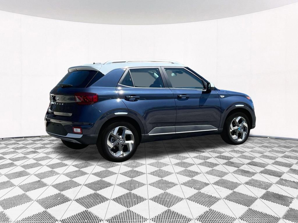 New 2025 Hyundai Venue Limited image 13