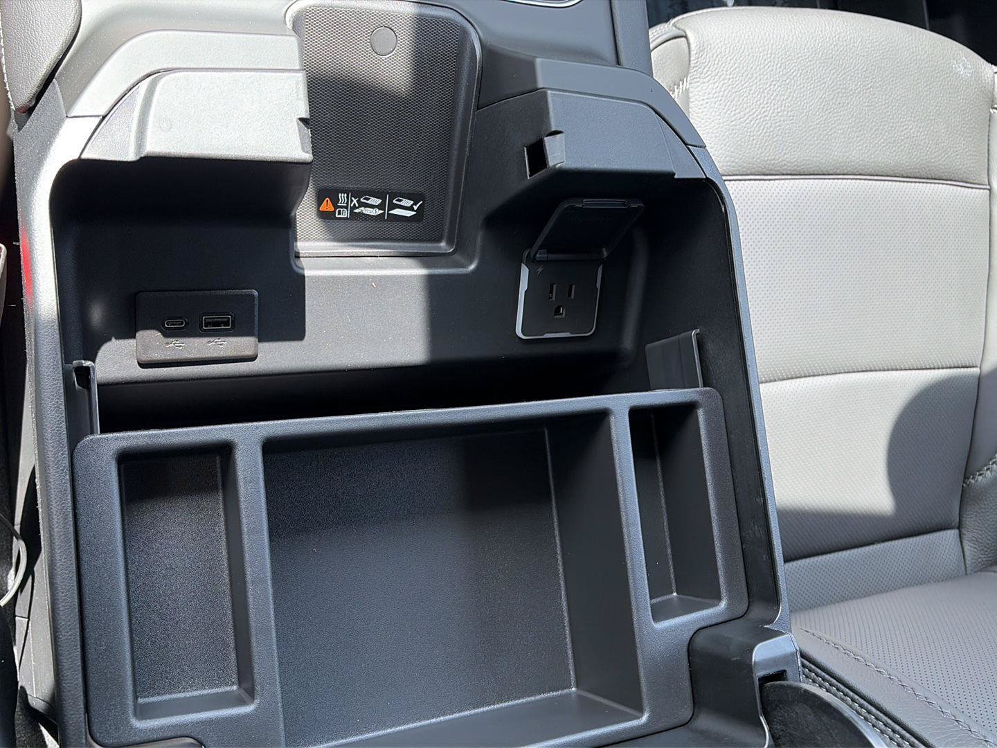 New 2026 GMC Sierra 3500 Denali AWD/4WD image 16