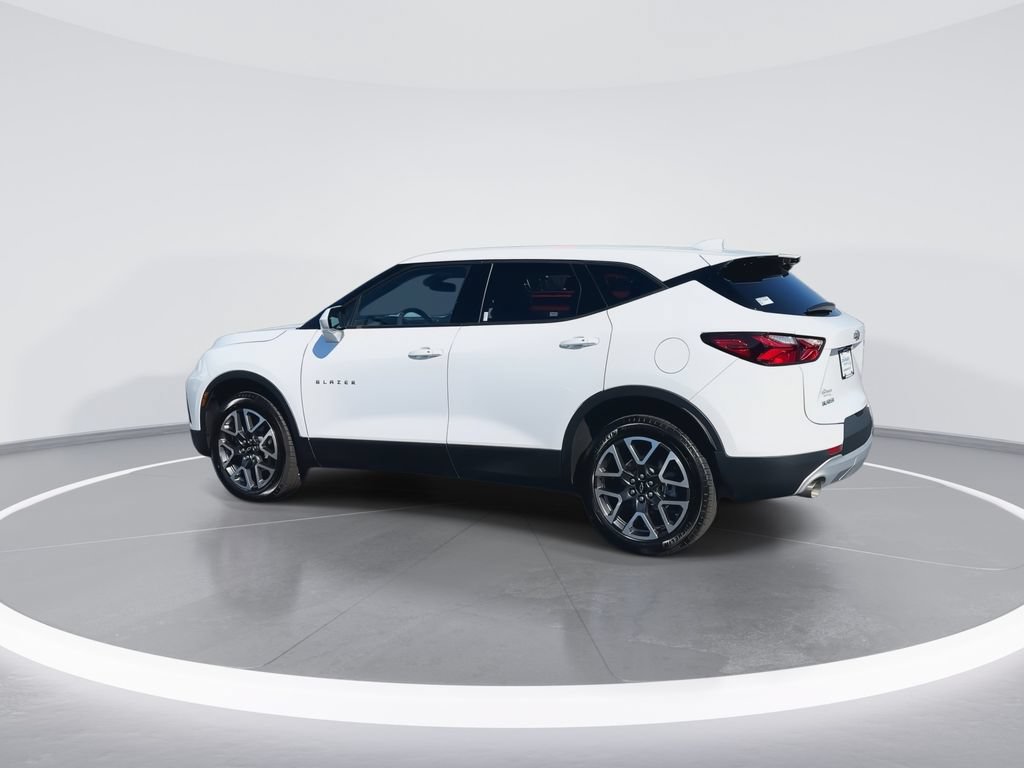 Used 2022 Chevrolet Blazer LT FWD image 6