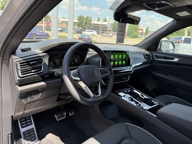 New 2025 Volkswagen Atlas Cross Sport SEL Premium R-Line image 9