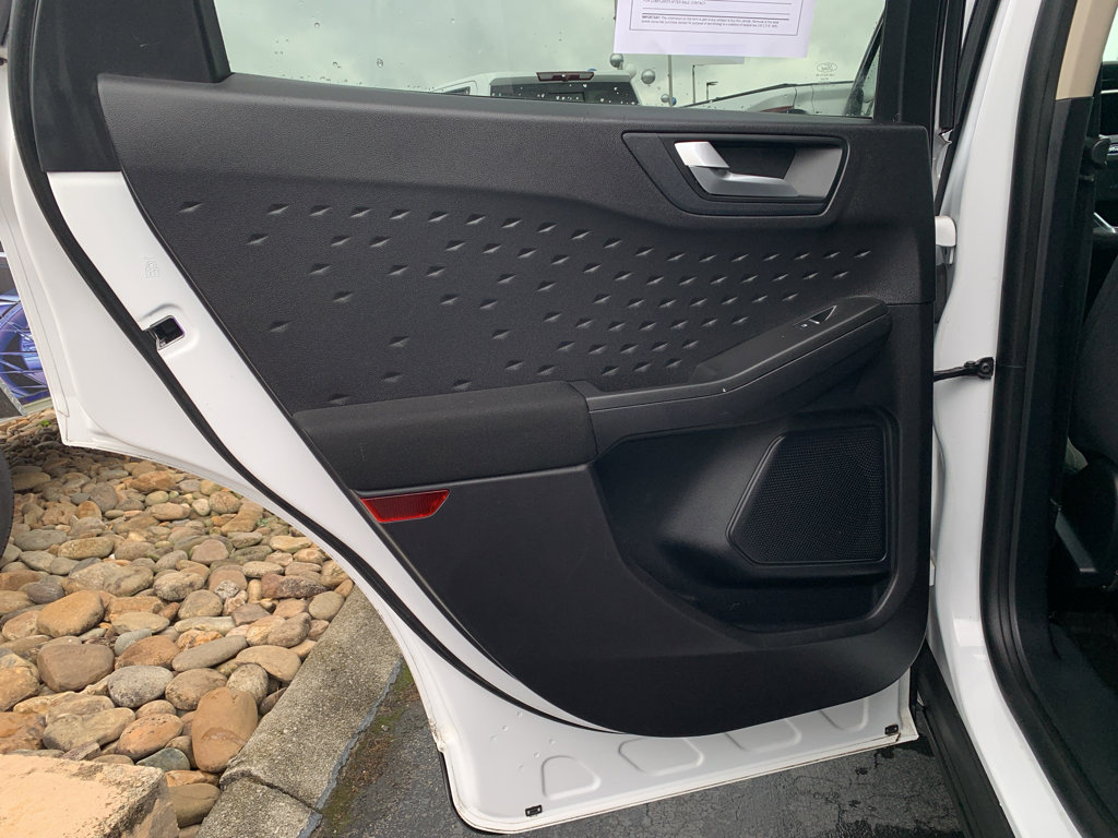 Used 2020 Ford Escape SE Sport image 23