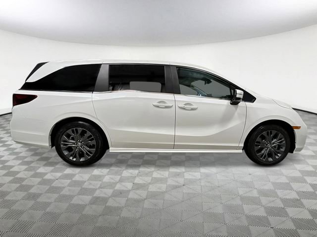 New 2026 Honda Odyssey Touring image 8