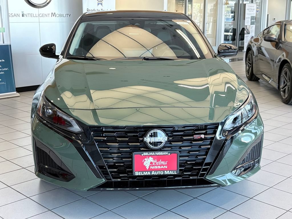 New 2026 Nissan Altima 2.5 SR FWD image 2
