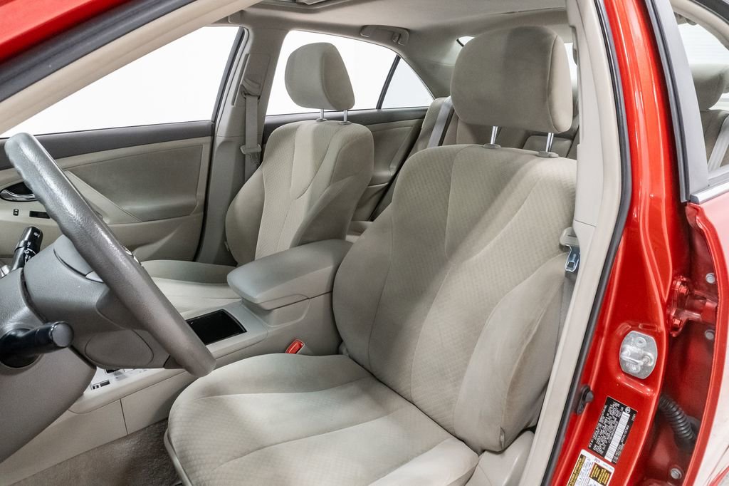 Used 2009 Toyota Camry LE FWD image 8