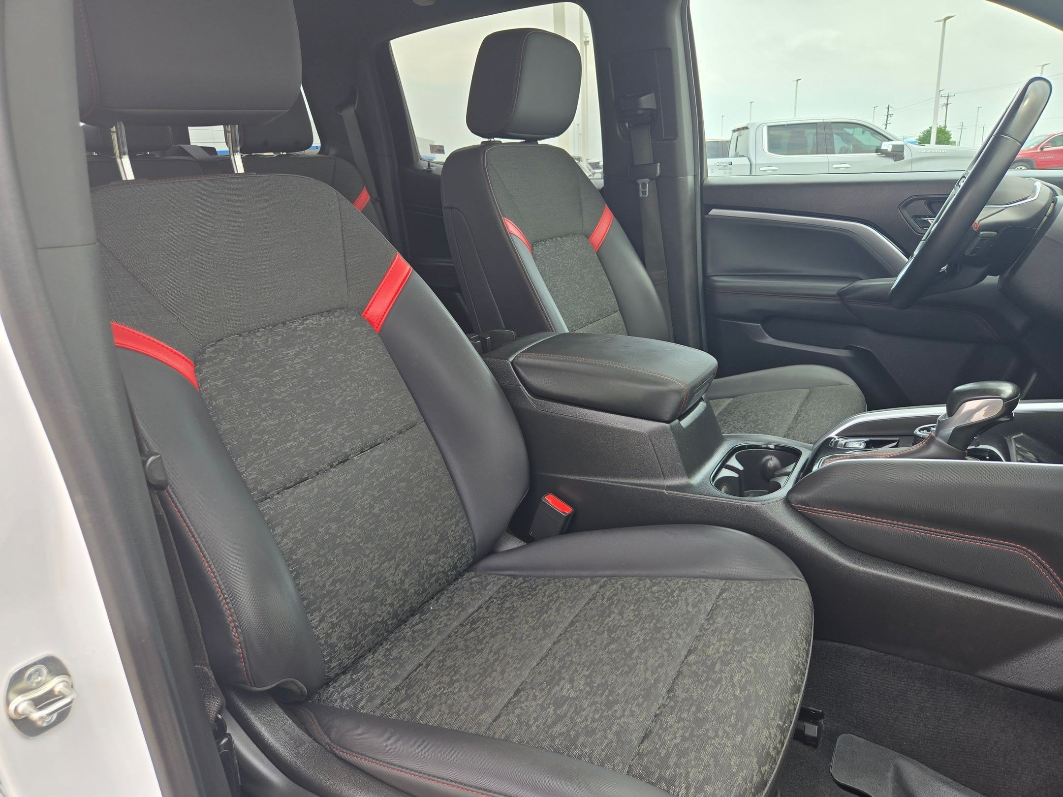 Certified 2025 Chevrolet Colorado Z71 AWD/4WD image 24