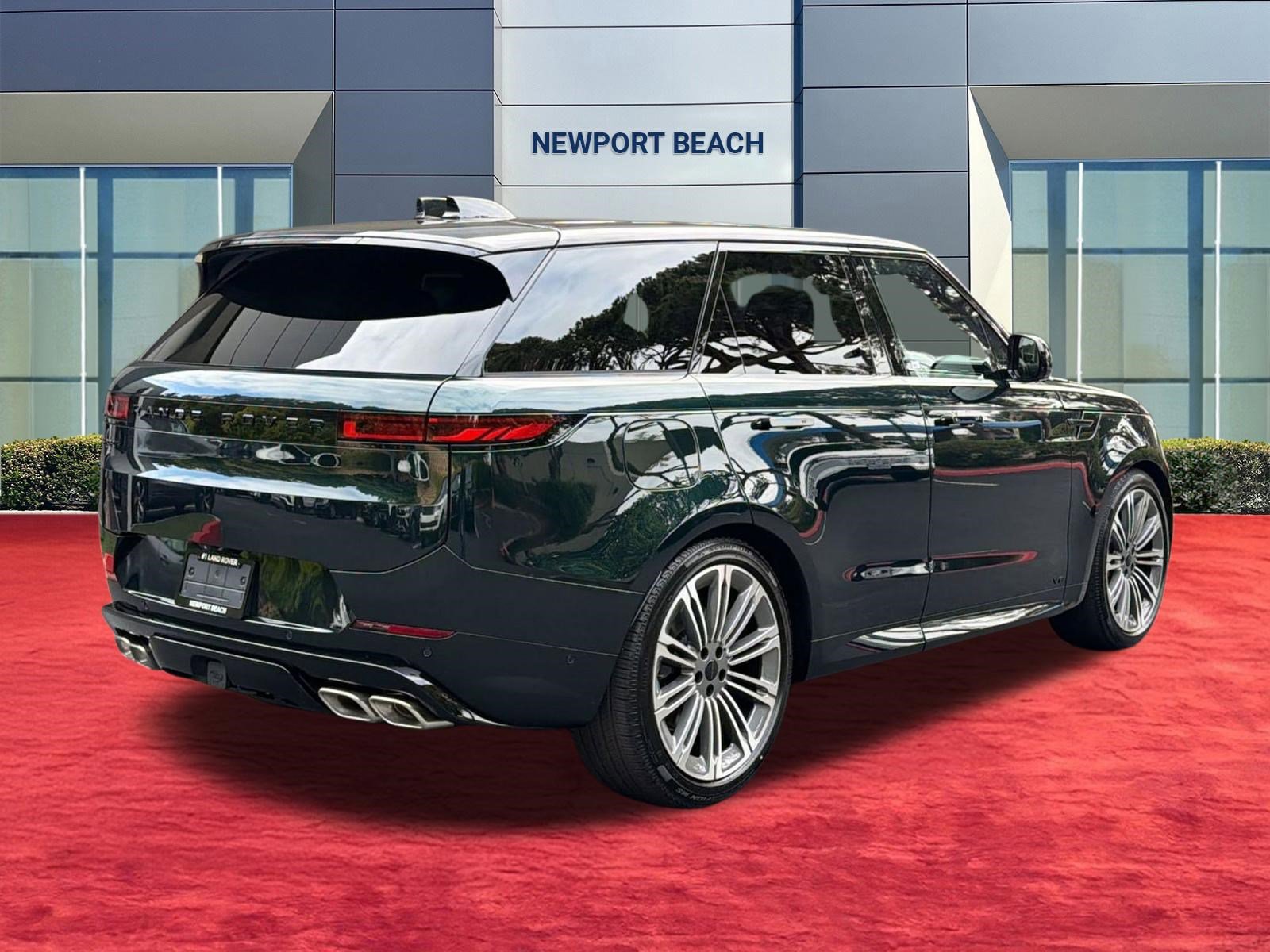 New 2026 Land Rover Range Rover Sport Dynamic SE AWD/4WD image 9