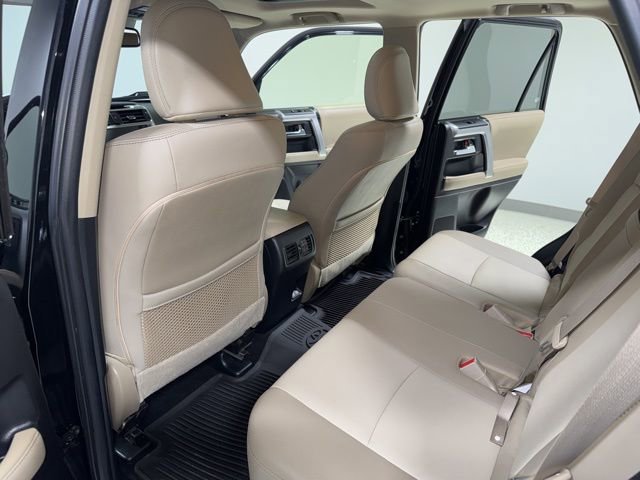 Used 2022 Toyota 4Runner SR5 Premium w/ Moonroof Package AWD/4WD image 27