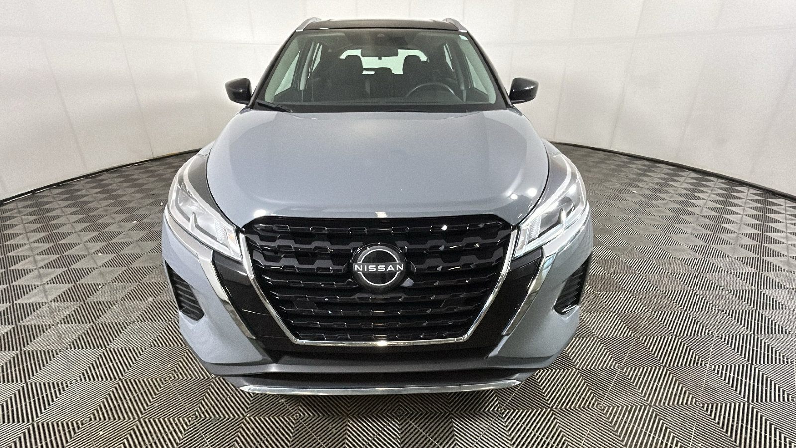 Used 2023 Nissan Kicks SV FWD image 9