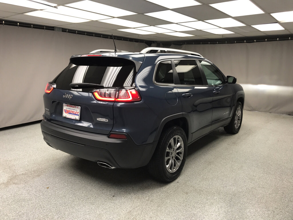 Used 2020 Jeep Cherokee Latitude Plus w/ Comfort/Convenience Group image 4