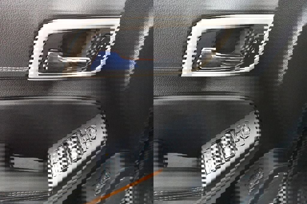 Used 2019 GMC Yukon Denali w/ Denali Ultimate Package image 9