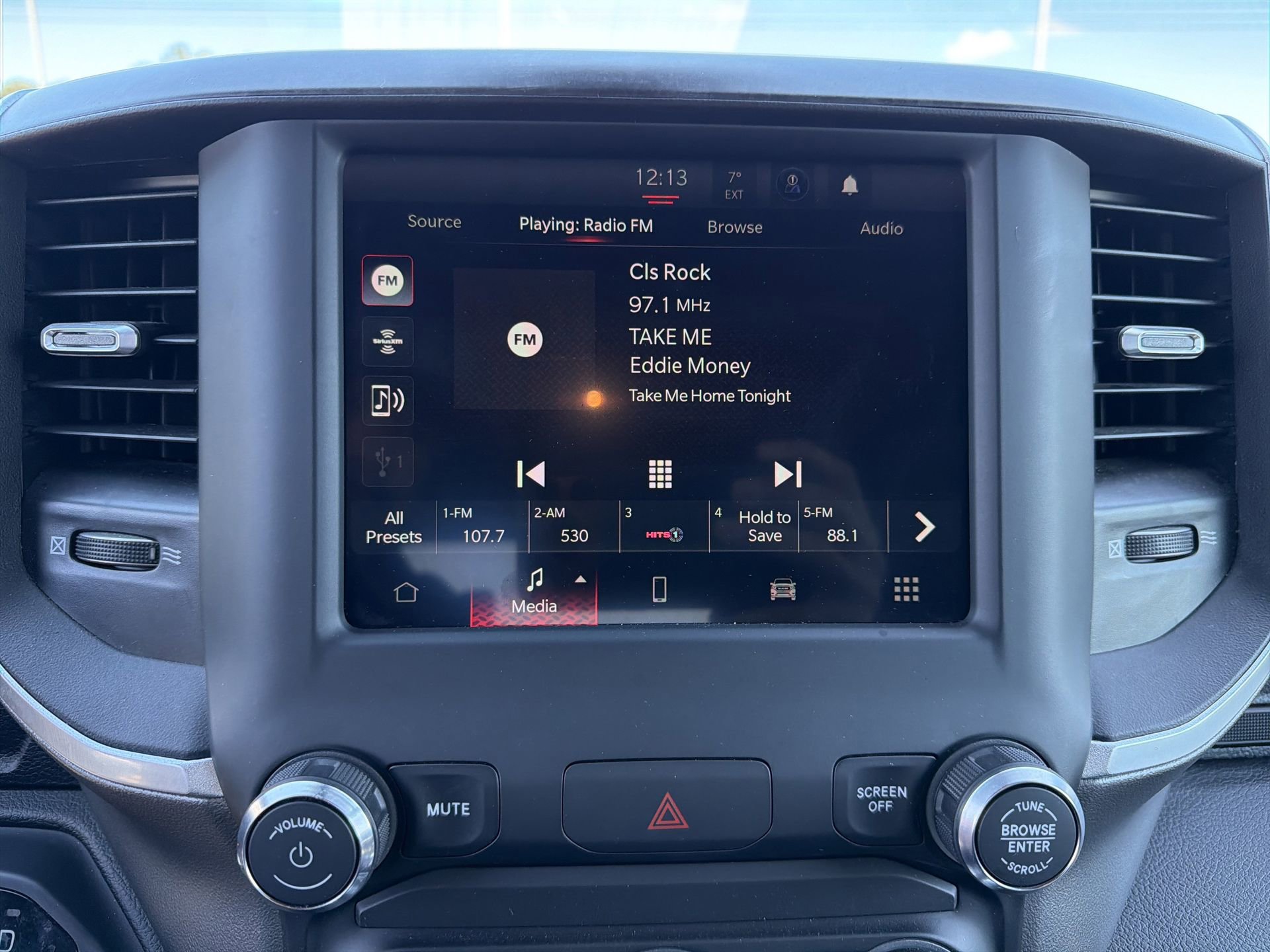 Used 2024 RAM 2500 Big Horn w/ Bed Utility Group image 5