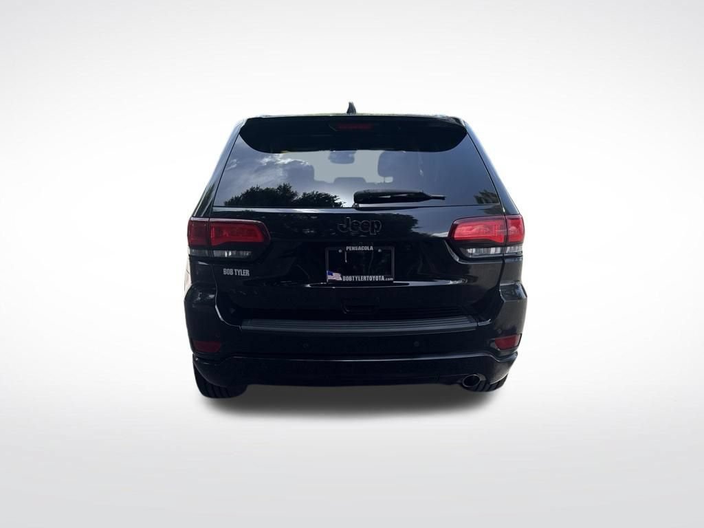 Used 2022 Jeep Grand Cherokee Laredo X AWD/4WD image 6