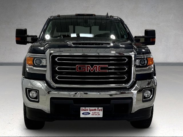 Used 2018 GMC Sierra 3500 SLE w/ SLE Preferred Package AWD/4WD image 3