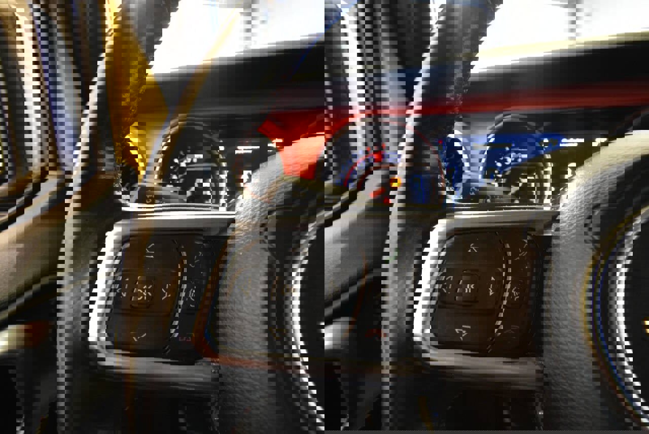 Used 2020 Jeep Wrangler Unlimited Rubicon w/ Dual Top Group image 26