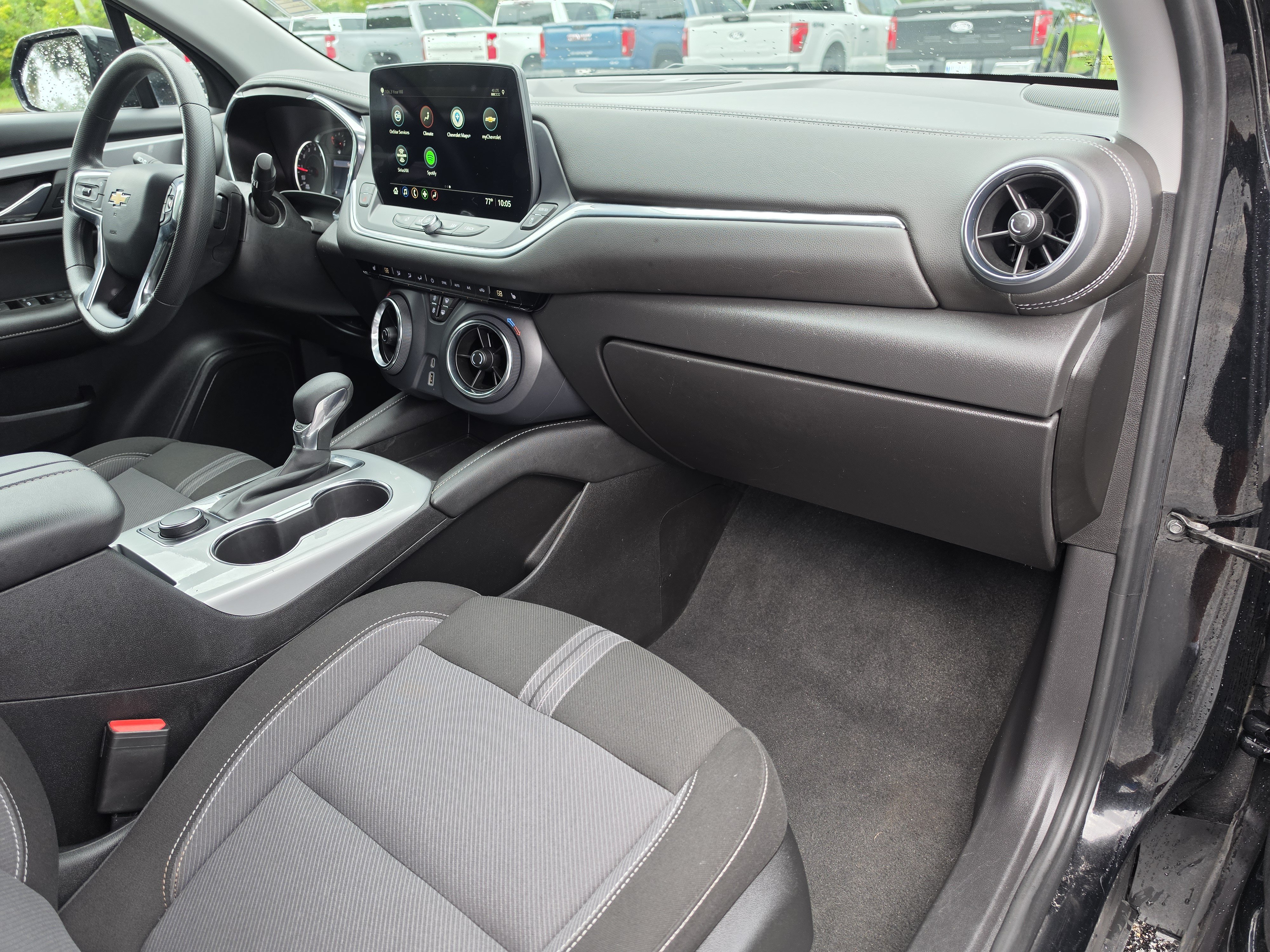 Used 2025 Chevrolet Blazer LT FWD image 16