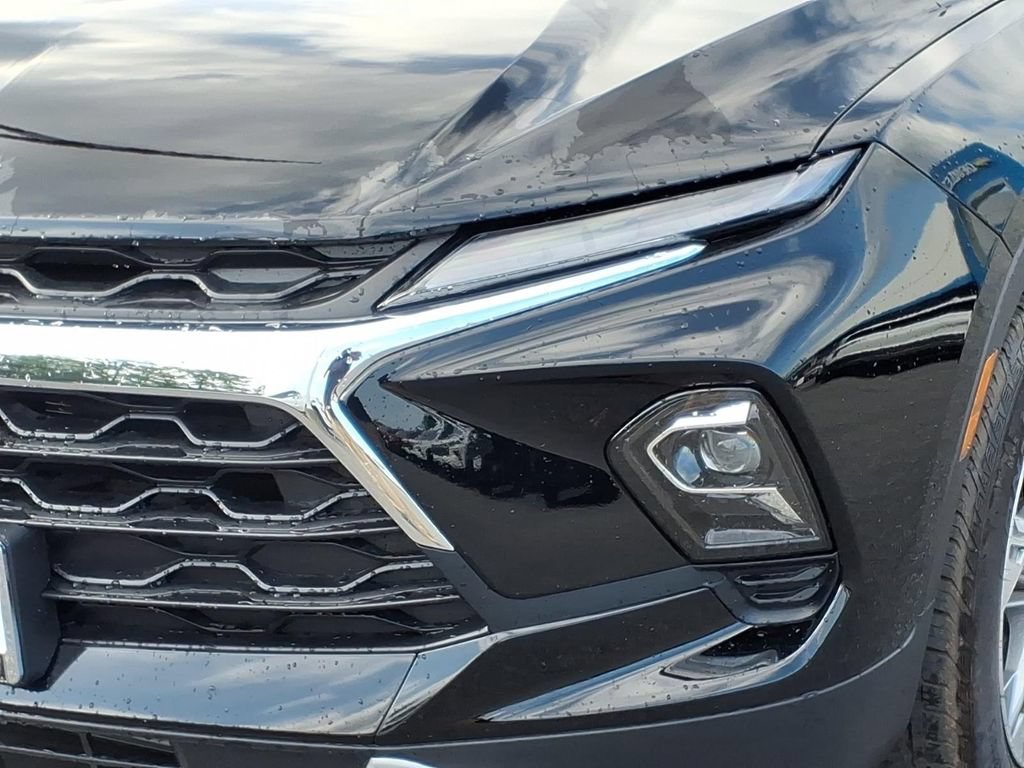 New 2026 Chevrolet Blazer LT w/ Convenience Package FWD image 8