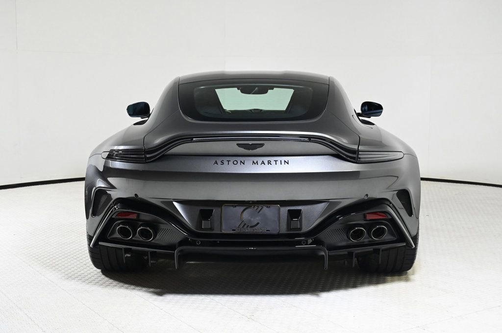 Used 2026 Aston Martin V8 Vantage Coupe image 12