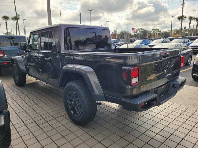 New 2026 Jeep Gladiator Sport AWD/4WD image 3
