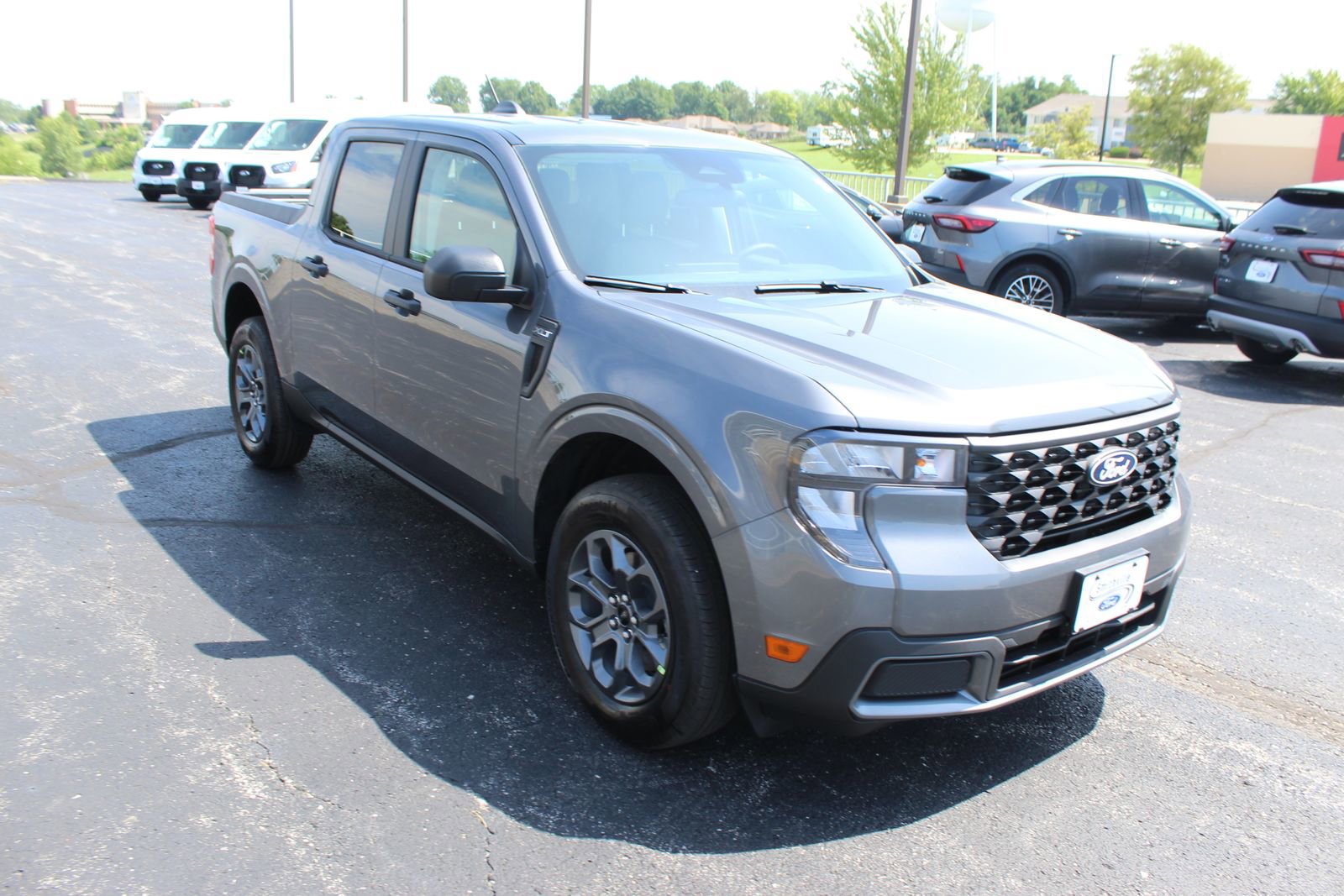 New 2025 Ford Maverick XLT image 8