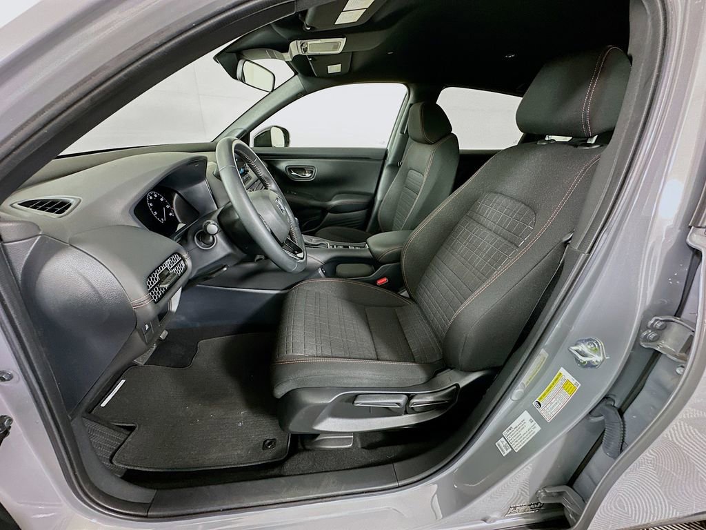 Used 2025 Honda HR-V Sport image 20