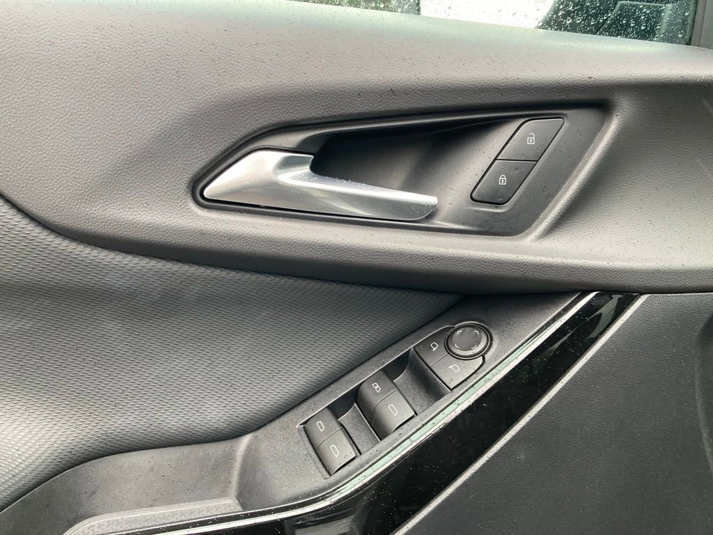 Used 2026 Chevrolet Equinox LT image 12